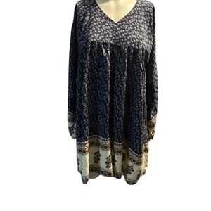 Velzera Long Sleeve Dress in Navy and Cream